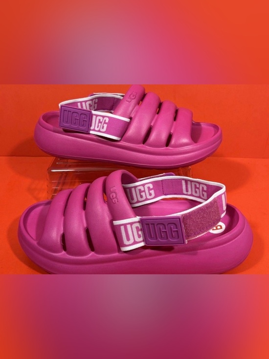 UGG Shoes - Preowned Original UGG Hot Pink  Yeah Sandals Size 9.
